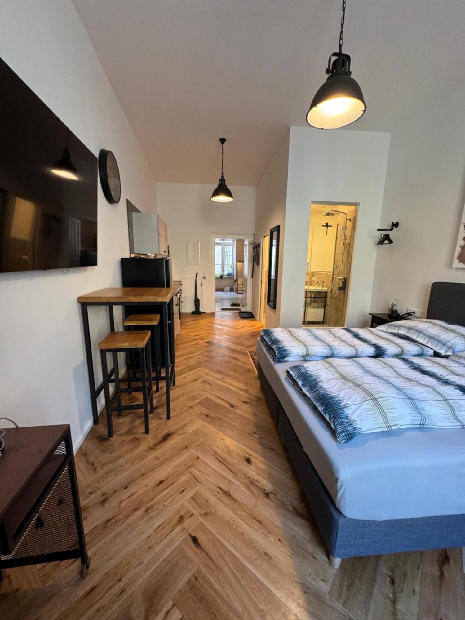 Industrial Apartment Schlossberg Linz Exterior foto